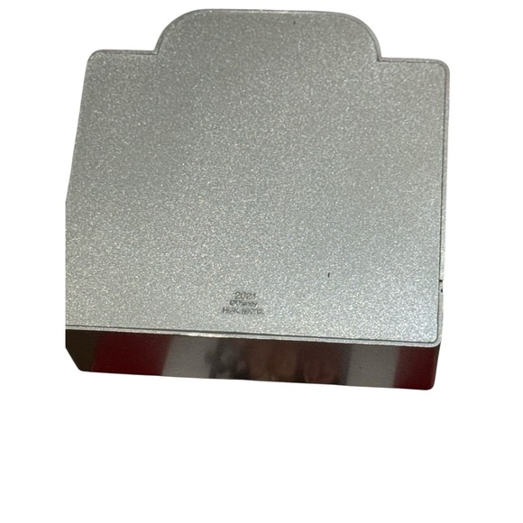 2021 Hallmark‎ Disney Mickey Mouse  "ON TOP OF THE WORLD" Keepsake Ornament - Picture 2 of 2